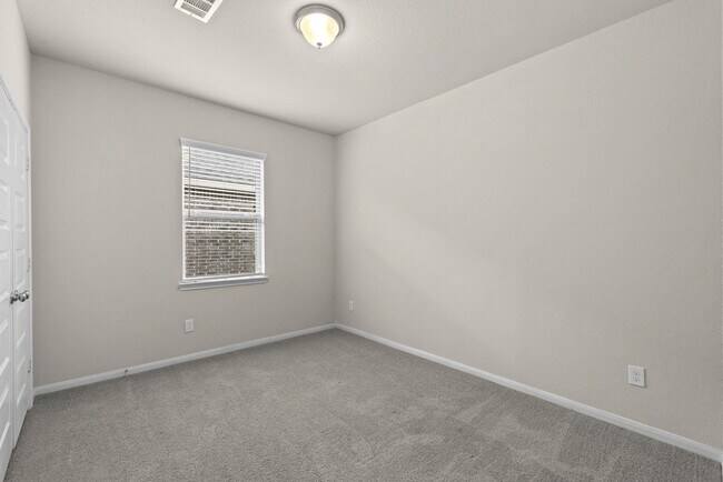 Building Photo - 8427 Baywatch Cir