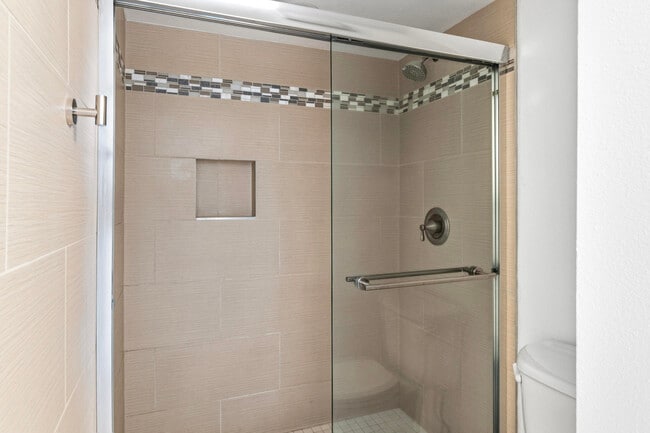 Building Photo - 1492 S Camino Real