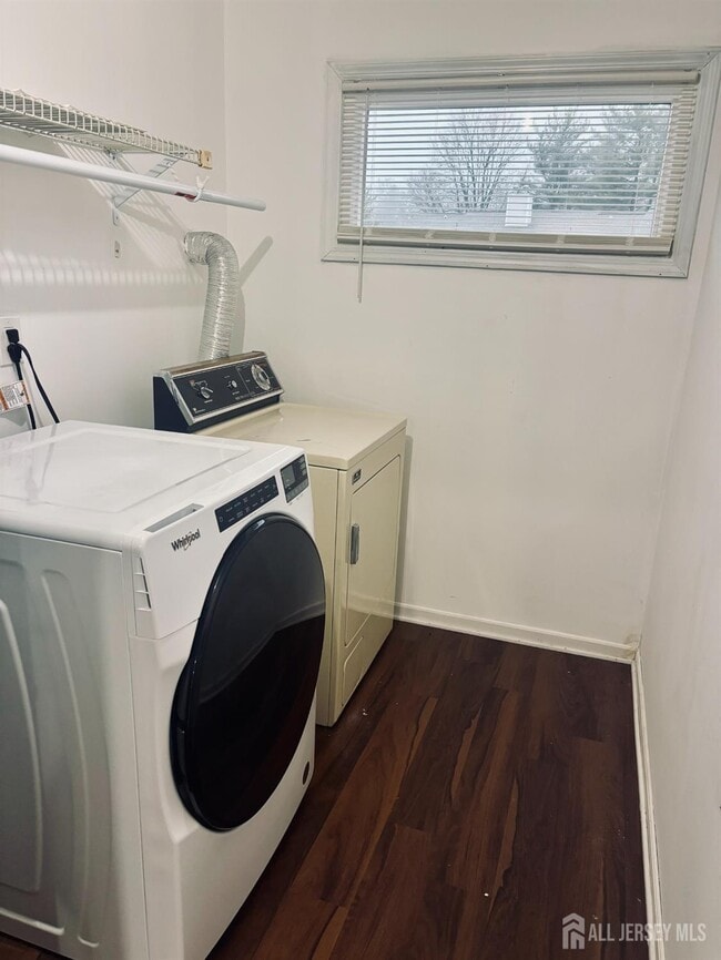 Building Photo - 1 Upperbrook Ct