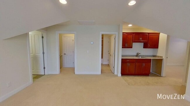 Building Photo - 8011 Parknoll Dr