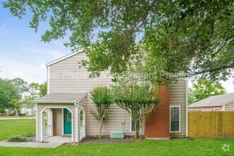 Building Photo - 17263 Saturn Ln