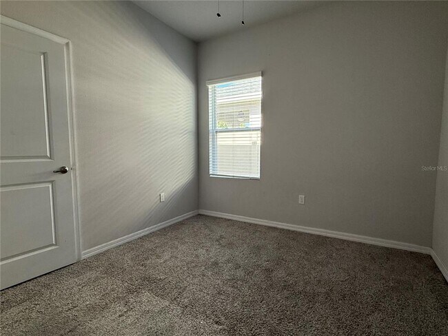 Building Photo - 2909 Deerberry Ln