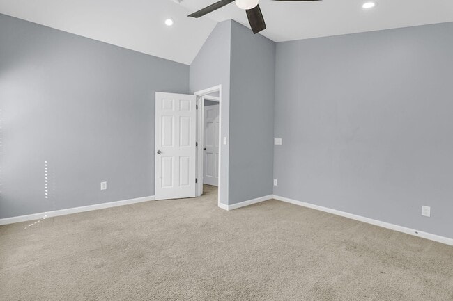 Building Photo - 7478 Hawks Cir