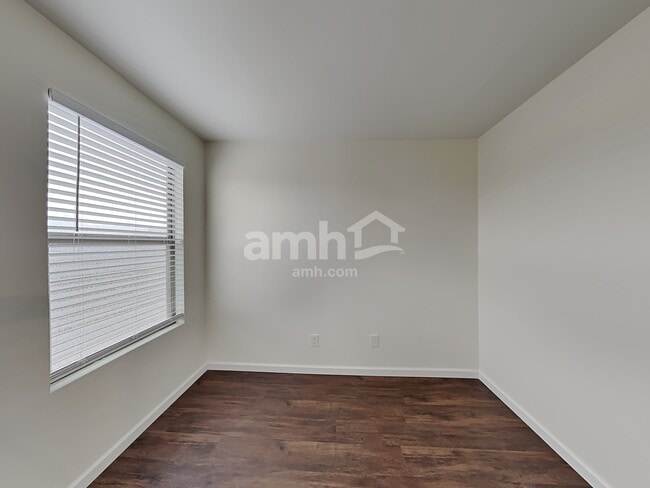 Building Photo - 887 E Autumn Harvest Pl