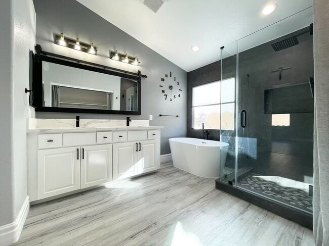 Building Photo - Welcome to a stunning 4-bedroom, 3-bath Home
