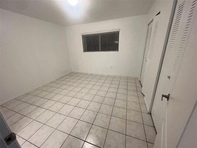 Building Photo - 7011 W 29th Ave