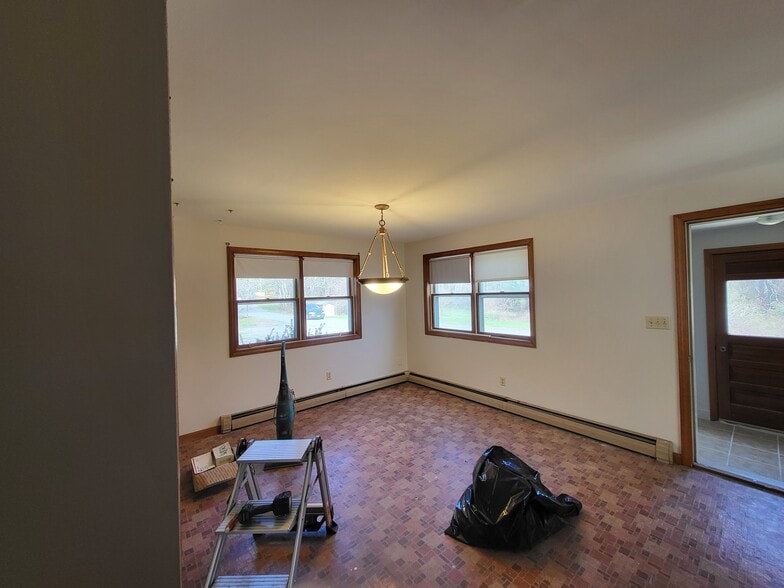 Building Photo - 26 Pearl Ln