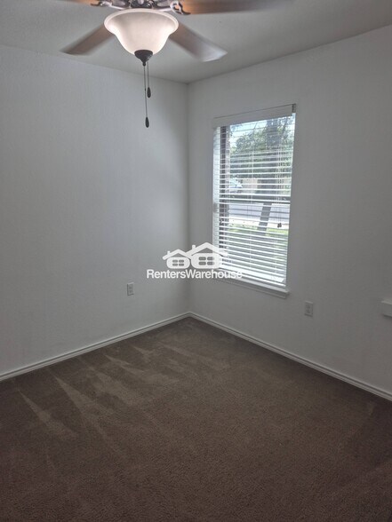 Building Photo - 9000 Stambourne St