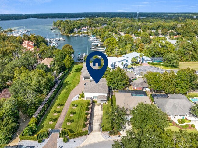 Building Photo - Luxury Furnished Rental in Bluewater Bay...Just steps from the water!!