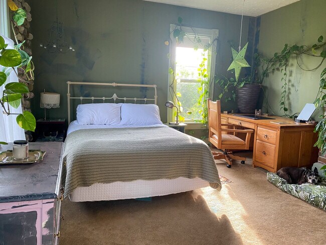 Building Photo - 1311 N Garden St