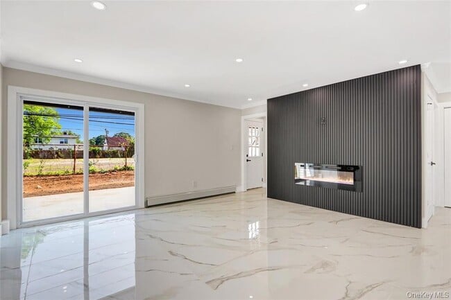 Building Photo - 12 Woodcock Ln