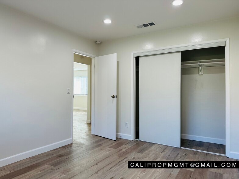 Building Photo - 2709 W Avenue 30