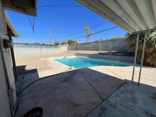 Building Photo - 1880 Caballero Way