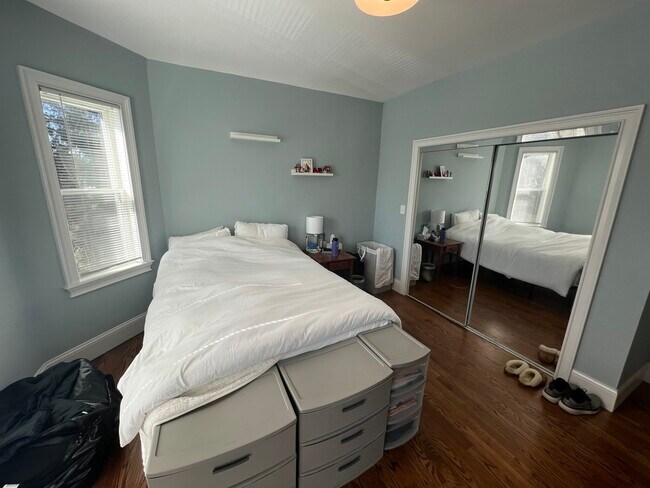 Building Photo - 337 Highland Ave