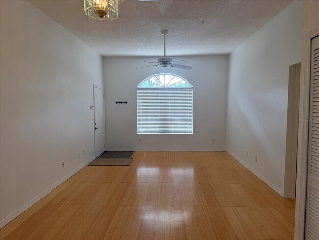 Building Photo - 149 Reserve Cir