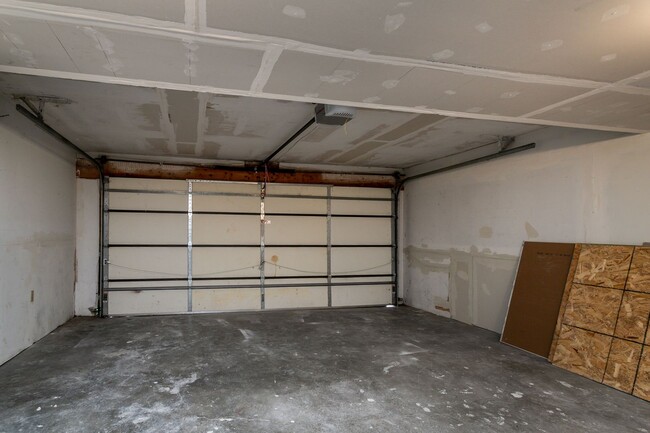 Building Photo - 4300-4302 Mount Carmel Lane