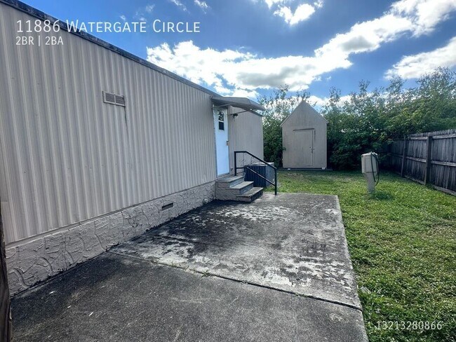 Building Photo - 11886 Watergate Cir
