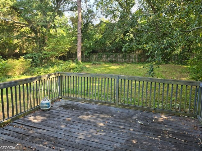 Building Photo - 1387 Town Country Dr SE
