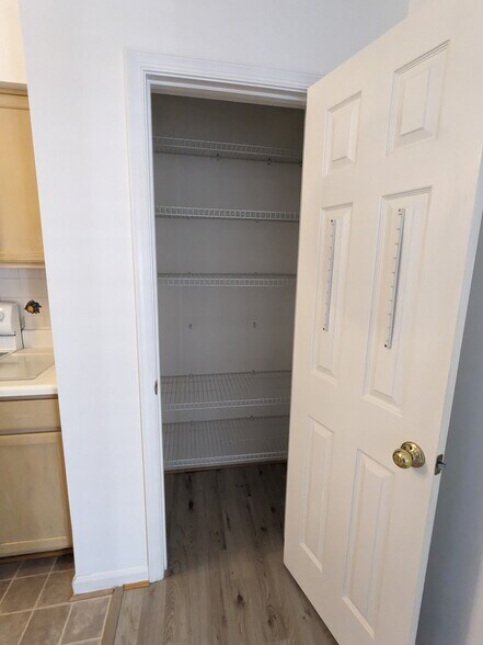 Building Photo - 13101 Briarcliff Ter