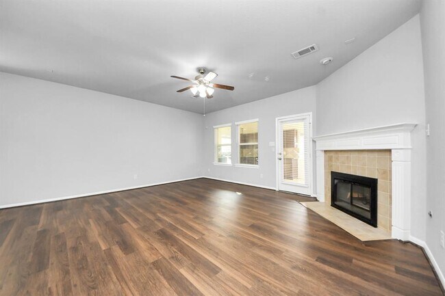Building Photo - 6306 Bain Dr
