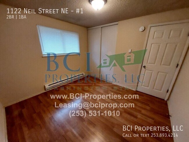 Building Photo - 1122 Neil St NE