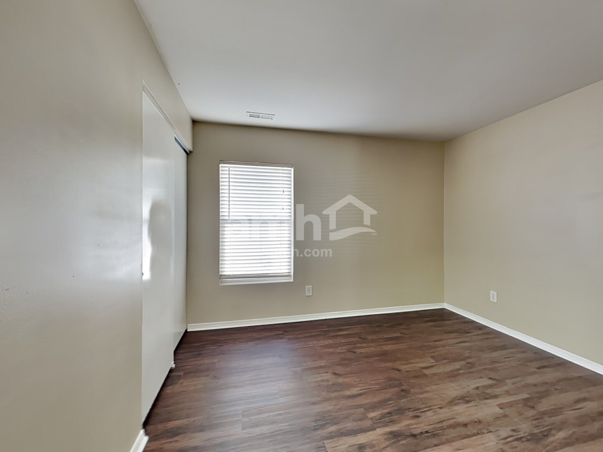 Building Photo - 503 Ravenstone Ln