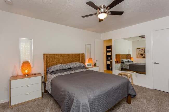 Building Photo - 2005 Potomac Dr