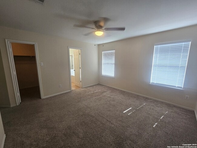 Building Photo - 154 Lake Washington Dr