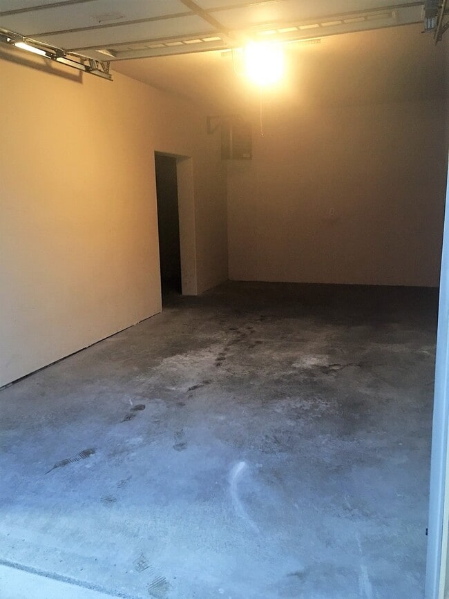 Building Photo - PHEASANT RUN CONDO (PR#24)