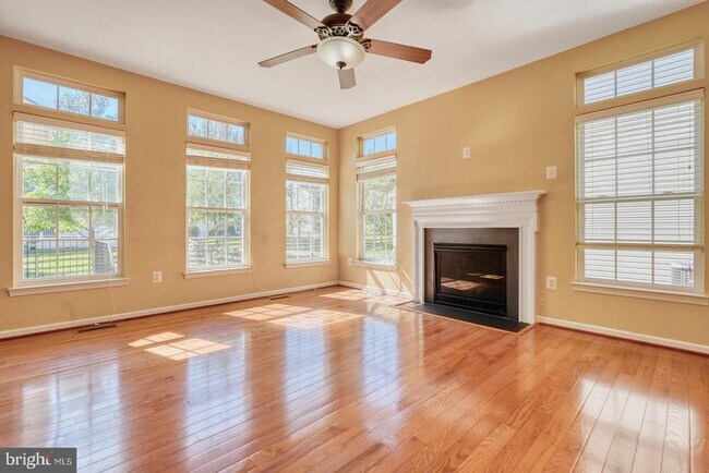 Building Photo - 42245 Sweet Ct
