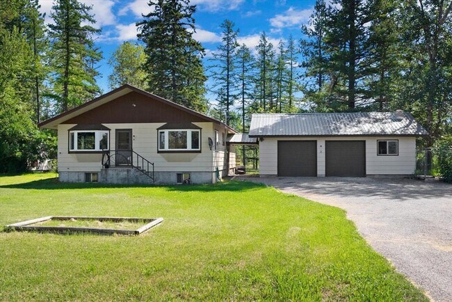 Building Photo - Incredible piece of Montana Paradise