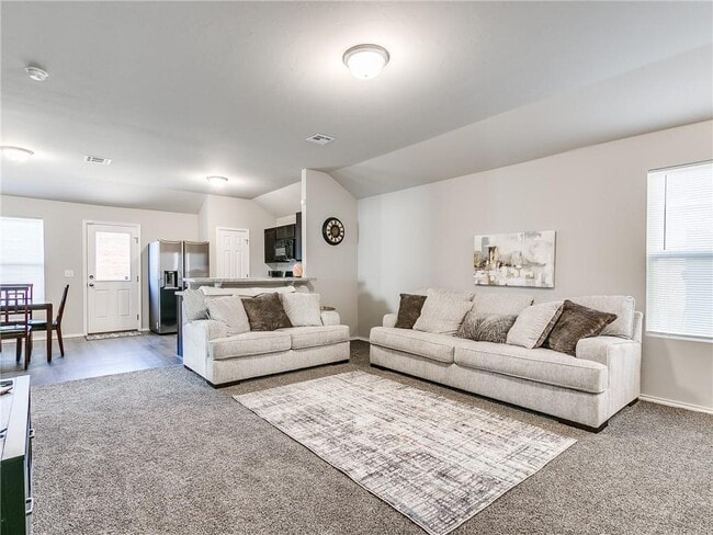 Building Photo - 11708 NW 99th Ter