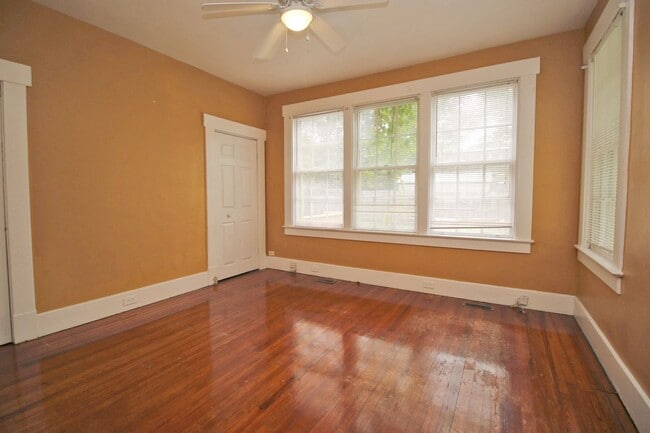 Building Photo - PRE-LEASE for July 2026 - 5 Bedroom, 2.5 B...