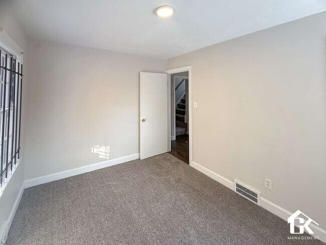 Building Photo - 13581 Penrod St