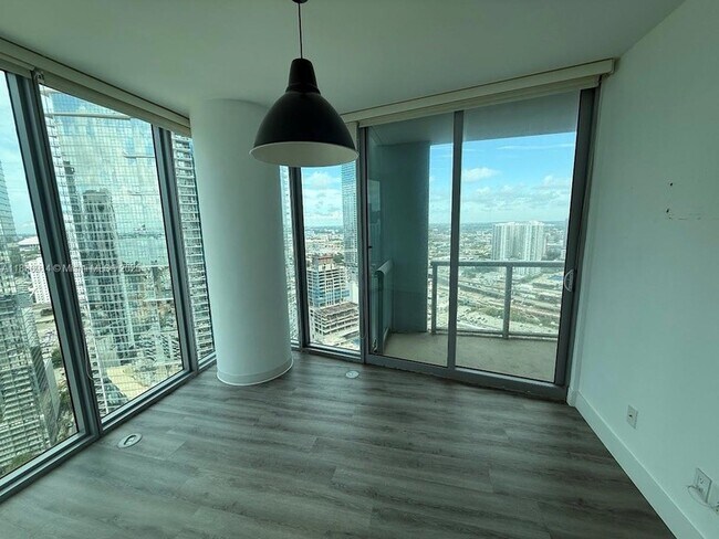 Building Photo - 888 Biscayne Blvd