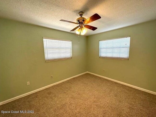 Building Photo - 1660 Neptune Dr