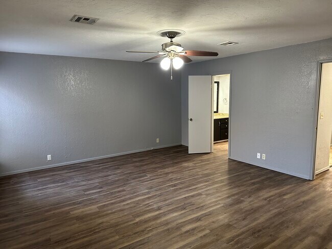 Building Photo - 10309 Harvest Moon Ave