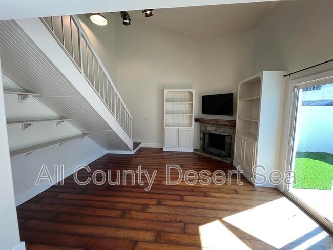 Building Photo - 1103 Sandi Ln