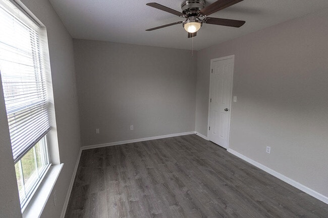 Building Photo - 4305 Derby Ridge Dr