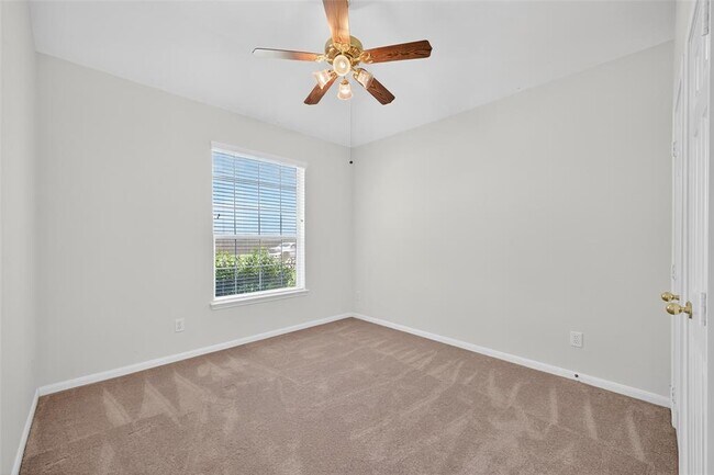 Building Photo - 3491 Cedar Prairie Dr