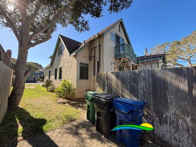 Building Photo - Delightful 3-Bedroom, 2 bath home in Pacific Grove