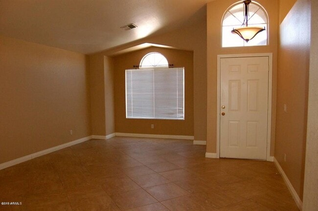 Building Photo - 4815 W Ponderosa Ln