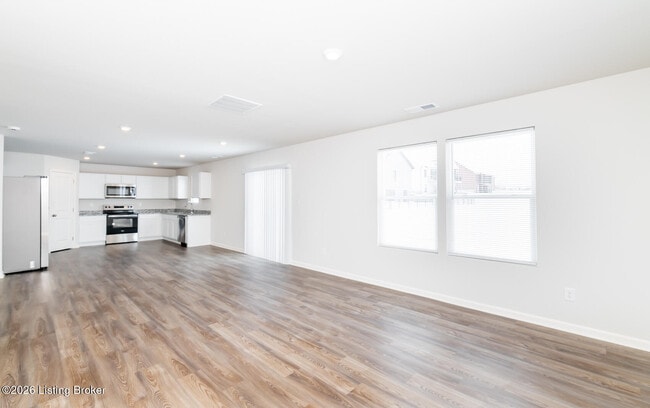 Building Photo - 104 Cool Crk Ct