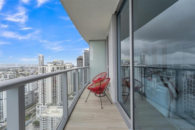 Building Photo - 1100 S Miami Ave