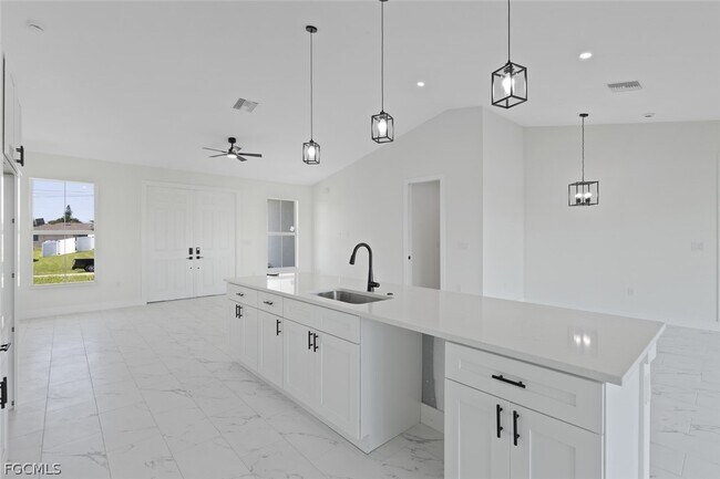 Building Photo - 4306 NW 35th St