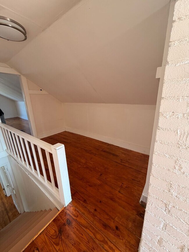 Building Photo - 285 Warrenton Rd
