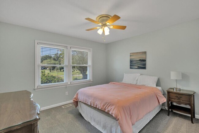 Building Photo - Fully Furnished Short Term Rental! Intercoastal Waterway!