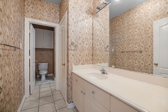 Building Photo - 4757 W Alabama St