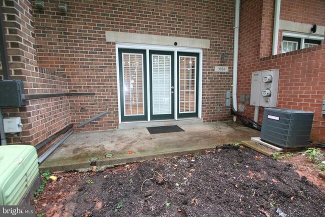 Building Photo - 3924 Chesterwood Dr