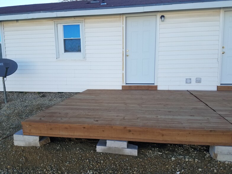 Building Photo - 206 7th St